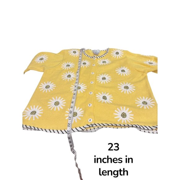 Susan Bristol Yellow Daisy Embroidered Cardigan Sweater | Large | Vintage Cottag - Picture 9 of 9